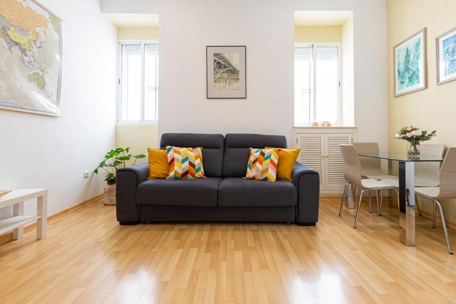 Homefeel Museo Seville Ngoại thất bức ảnh