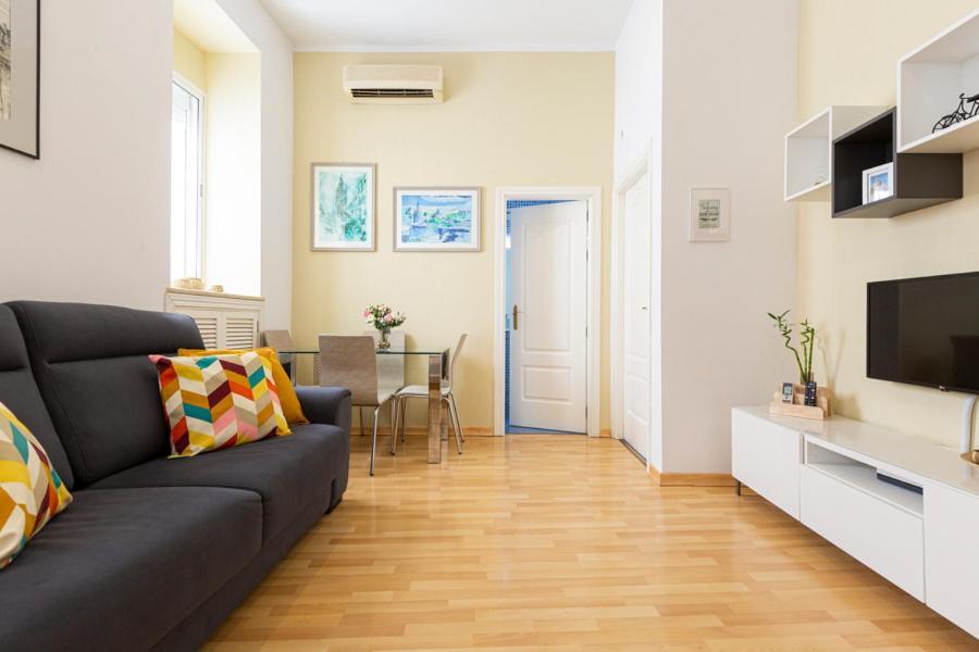Homefeel Museo Seville Ngoại thất bức ảnh